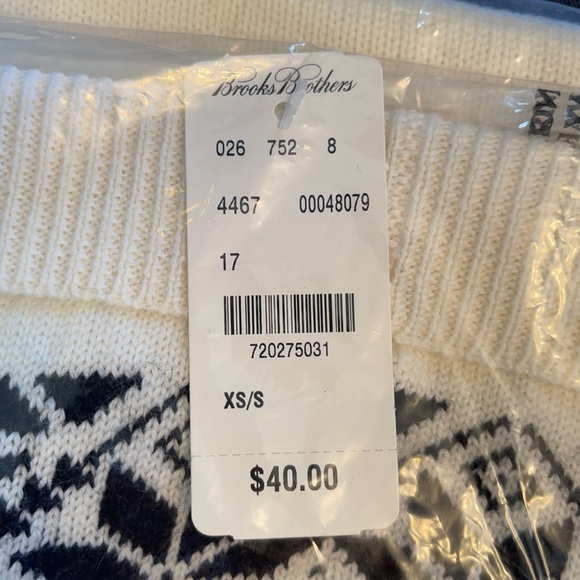 Brooks Brothers hat and scarf. - Picture 7 of 7